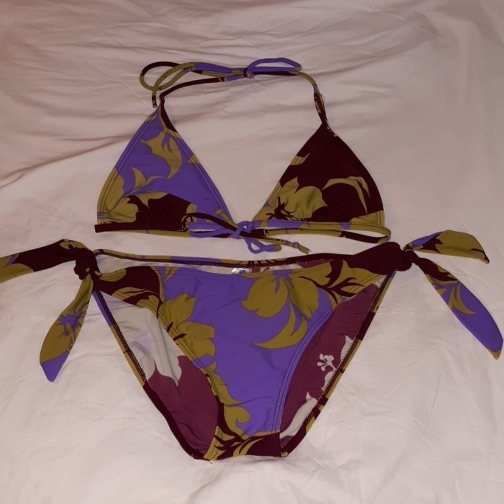 Malibu Dream Girl Triangle Top Tie Side Bikini Lg